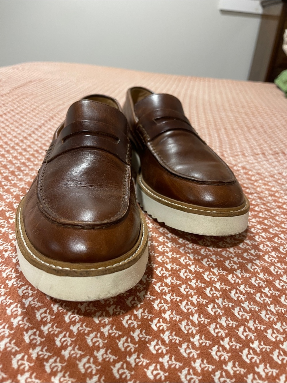 Clarks Men's Chestnut Leather Penny Loafers with White Crepe Sole